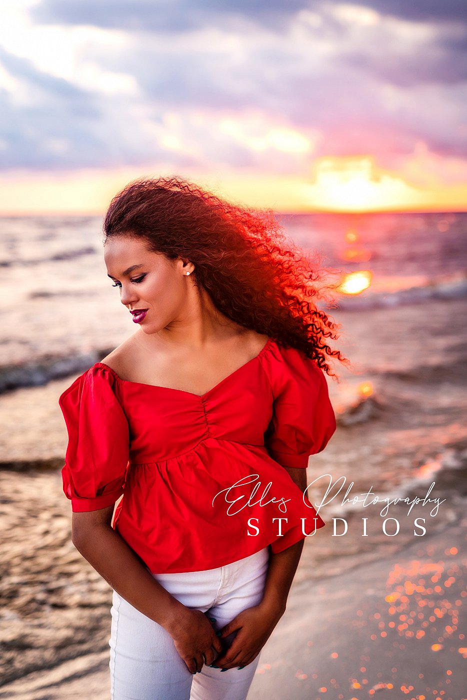 Beach Senior Portraits Near Me - Elles Photography Studio