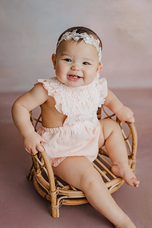 Professional Baby Photographers Near Me - Elles Photography Studio