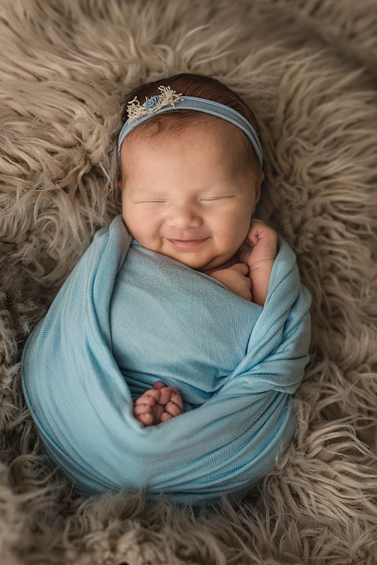 Newborn Photos Near Me - Elles Photography Studio