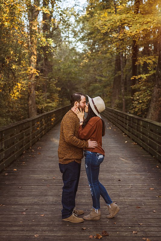 Fall Engagement Photographers Near Me - Elles Photography Studio