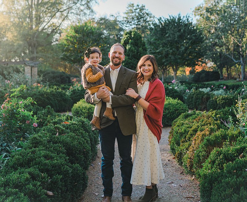 Elles Photography Outdoors Family Portrait Photographer