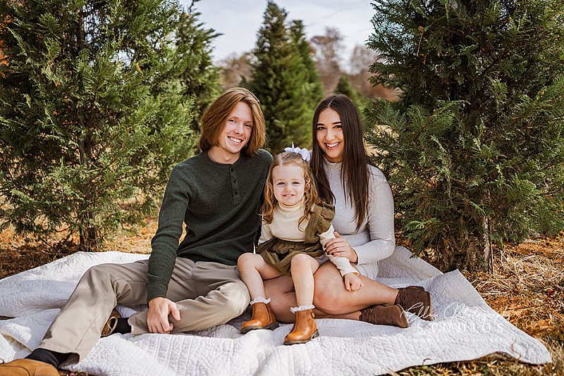 Christmas Tree Farm Mini Photography Session