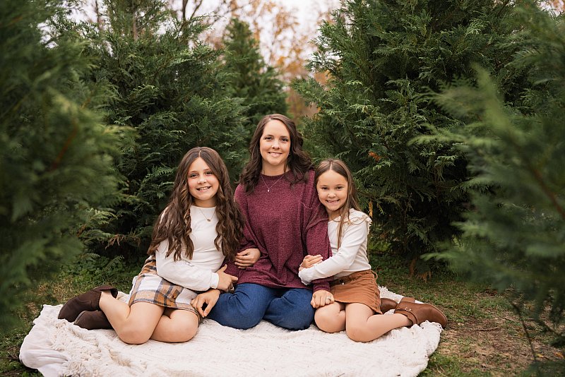 Christmas Tree Farm Mini Photography Session